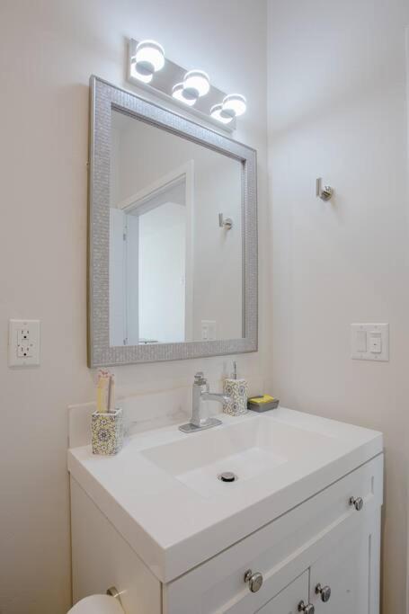 One Bedroom Apartment With San Diego Downtown View Kültér fotó